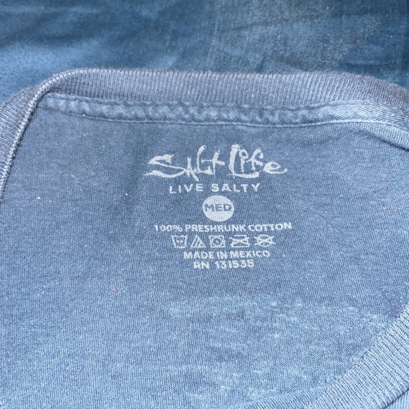 Salt Life t-shirt Medium. - Picture 4 of 6